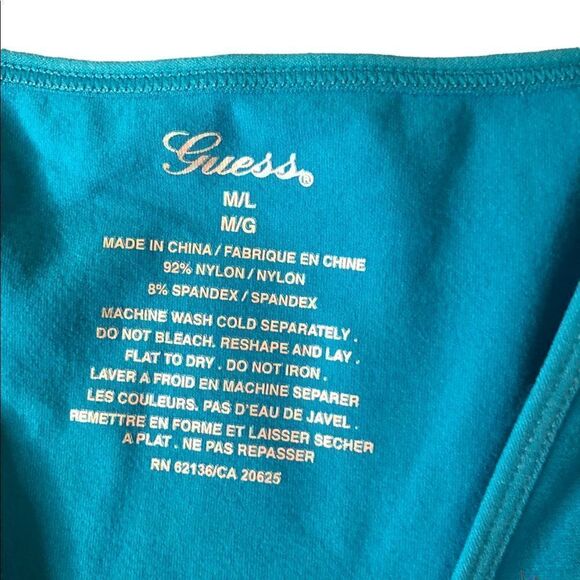 5 Mix matched tank tops. Sizes extra small to small and one medium - Picture 4 of 11